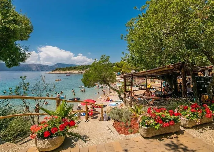 Case de vacanță Lukas Und Ana Mit Schwimmbad By Interhome