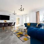 Lukas Und Ana Mit Schwimmbad By Interhome بيت للعطل *